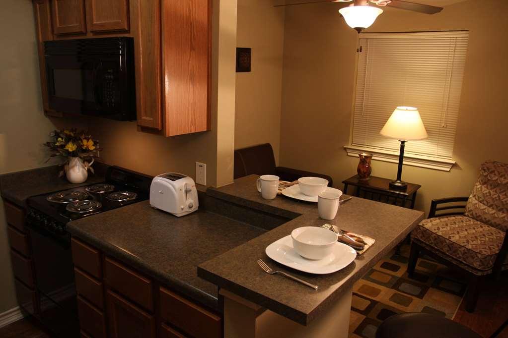 Eagle'S Den Three Rivers Texas A Travelodge By Wyndham Rum bild