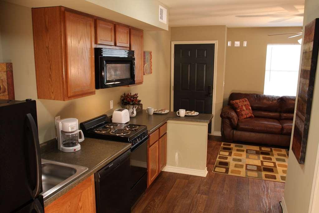 Eagle'S Den Three Rivers Texas A Travelodge By Wyndham Rum bild