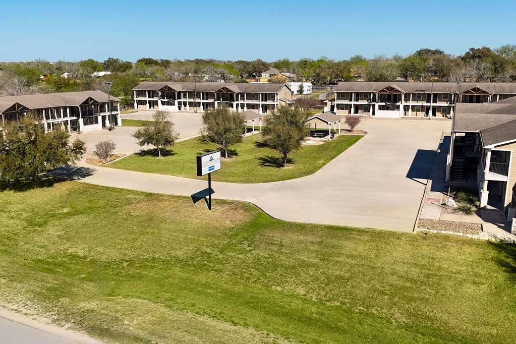 Eagle'S Den Three Rivers Texas A Travelodge By Wyndham Exteriör bild